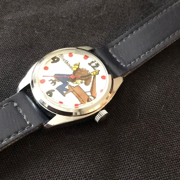 Vintage Beethoven mechanical windup watch. Works! - Picture 7 of 7